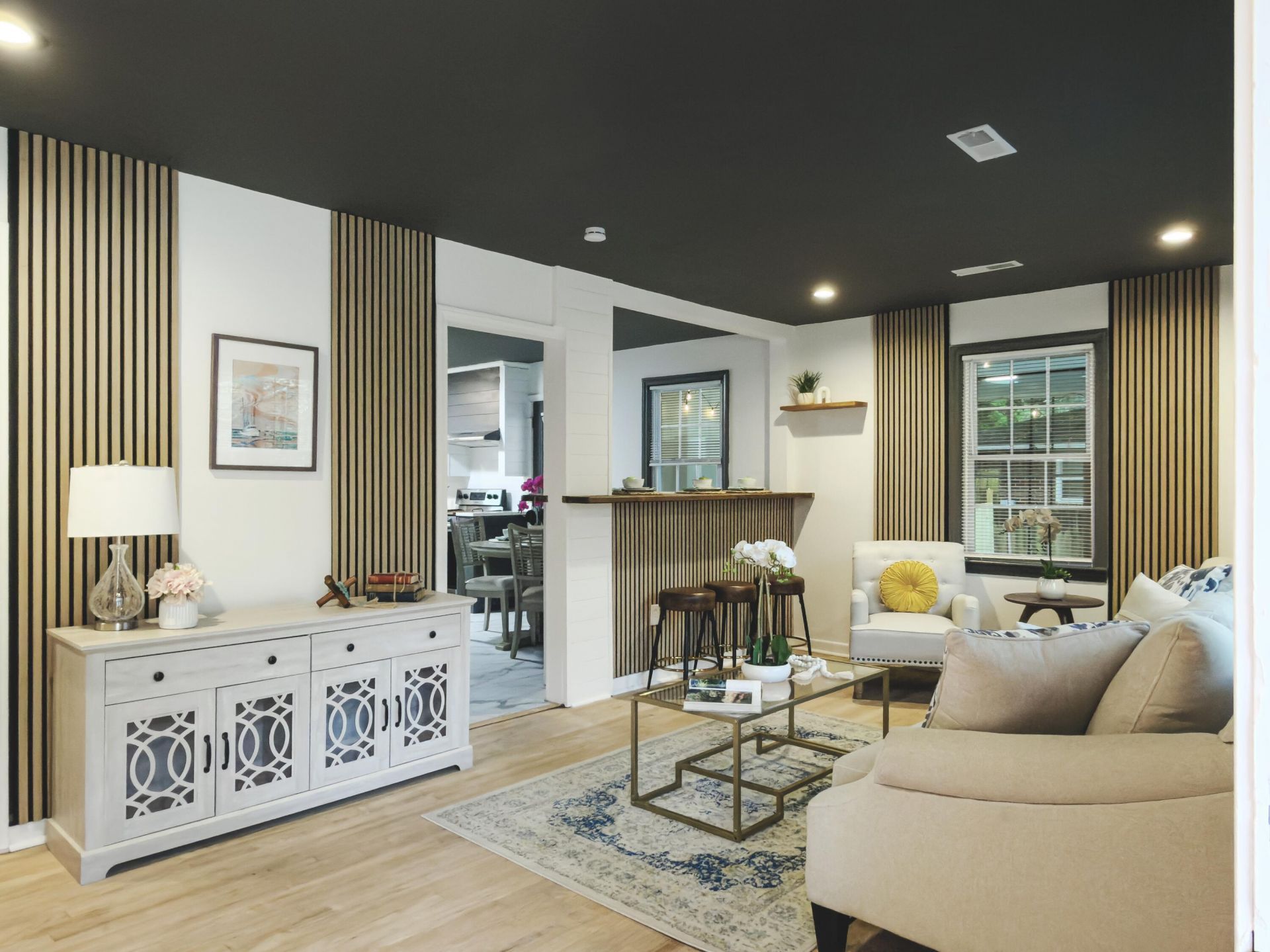 2632 Ridgewood Avenue Photo 9