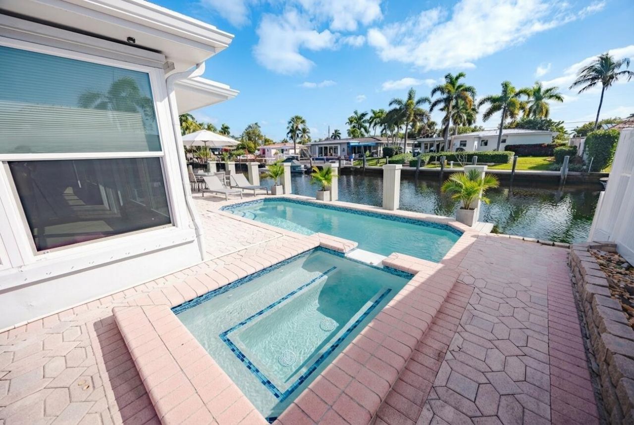 270 SE 9th Court, Pompano Beach, FL 33060 Photo