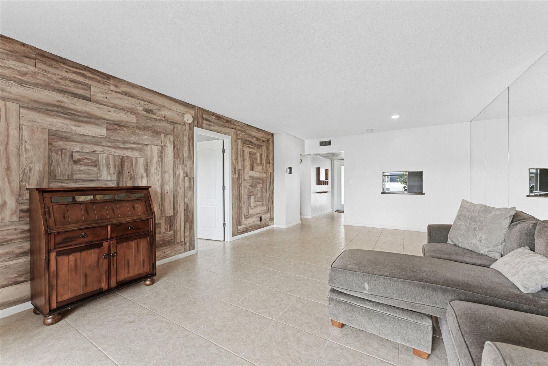 7807 Golf Cir Drive, Unit 109, Margate, FL 33063 Photo