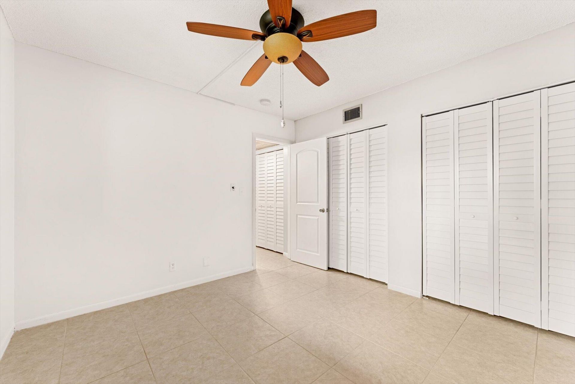 7807 Golf Cir Drive, Unit 109, Margate, FL 33063 Photo