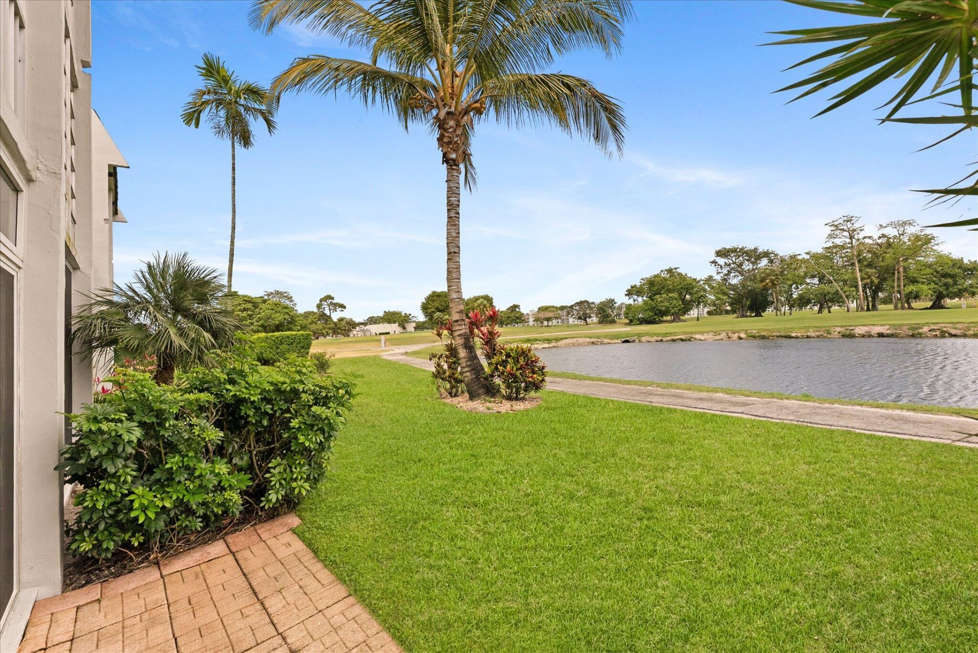 7807 Golf Cir Drive, Unit 109, Margate, FL 33063 Photo