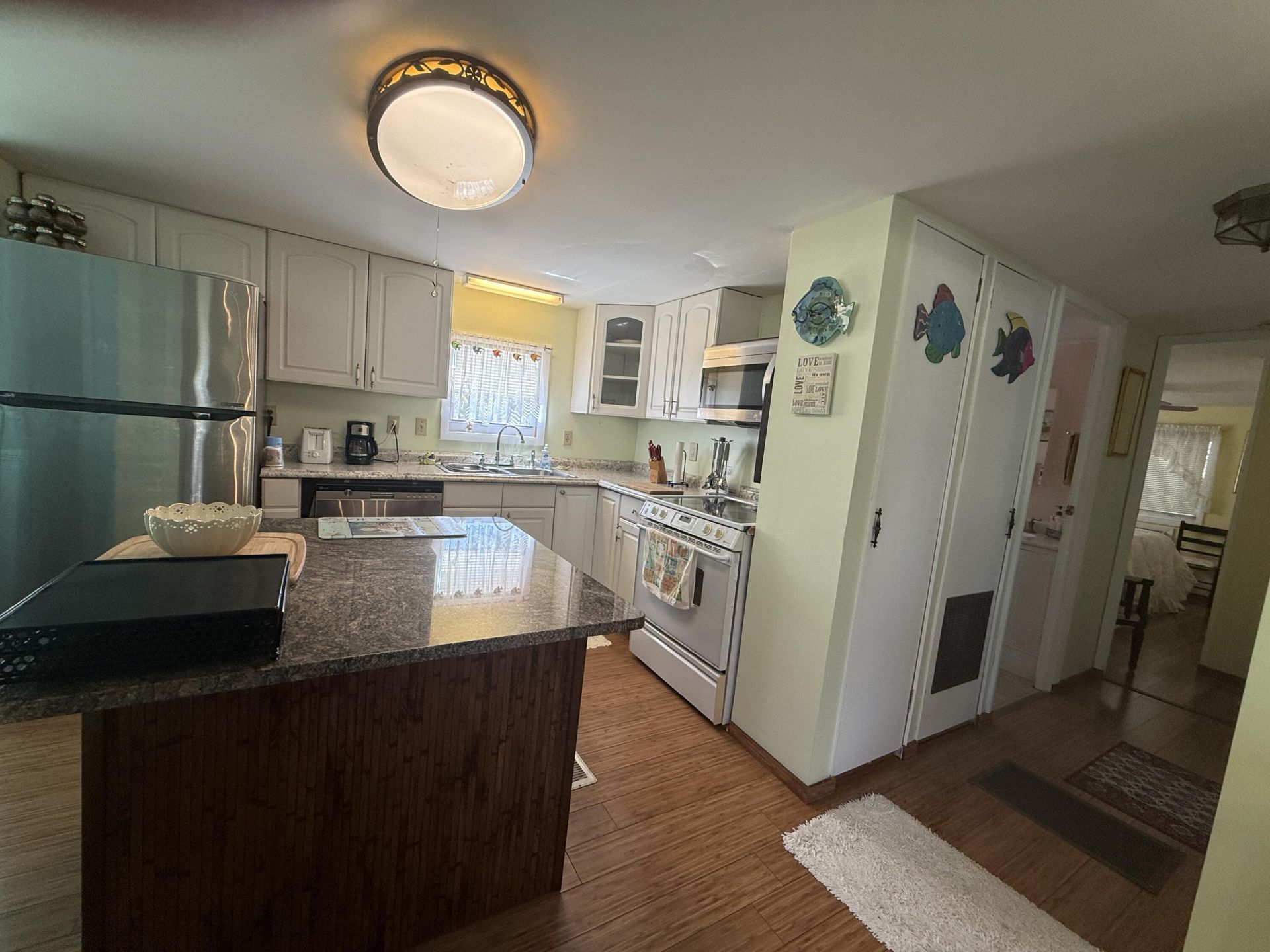 8008 SE Swan Avenue, Hobe Sound, FL 33455 Photo