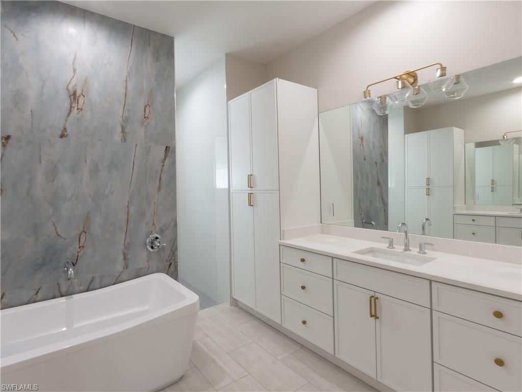 1257 22nd Ave N, Naples, FL 34103 Photo