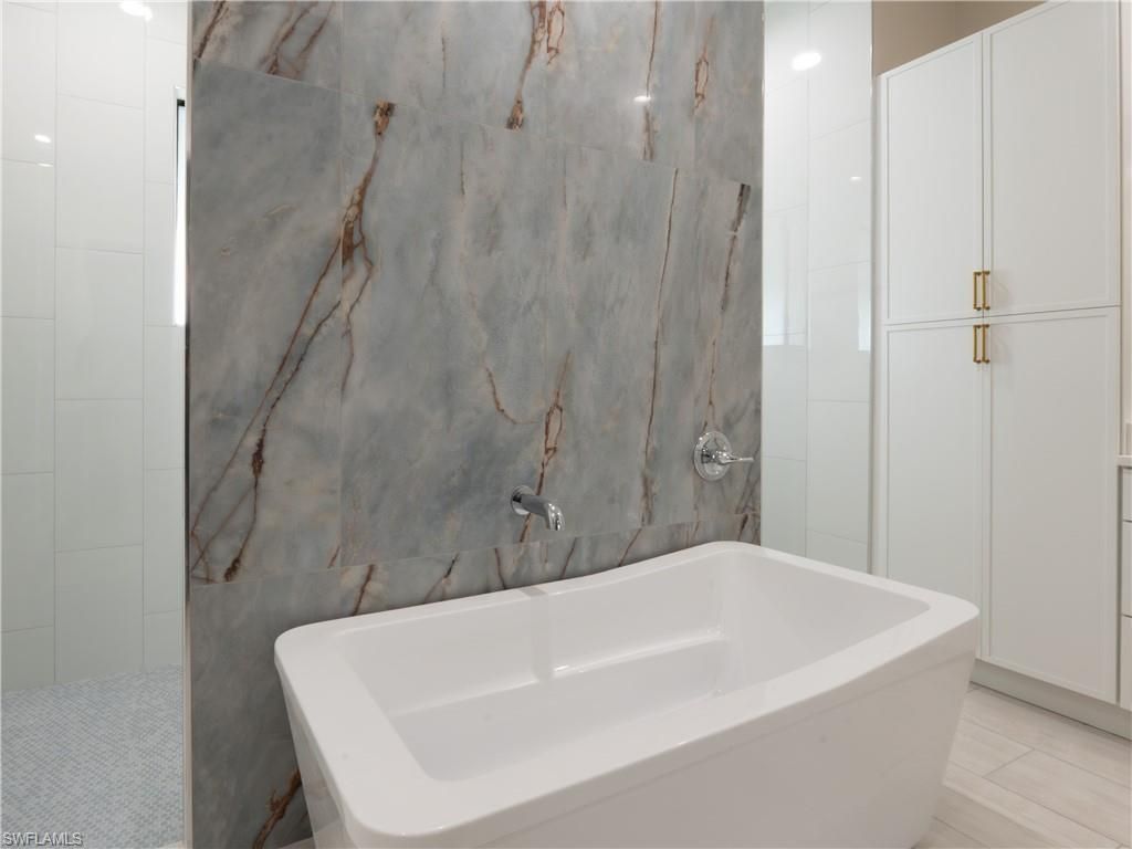 1257 22nd Ave N, Naples, FL 34103 Photo