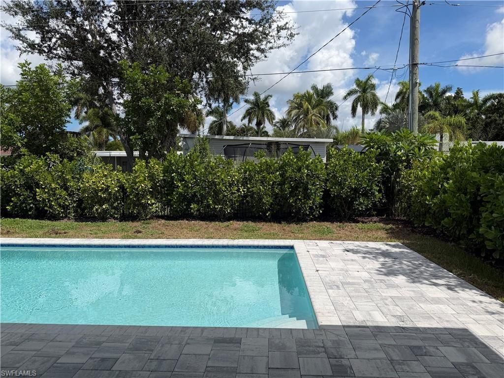 1257 22nd Ave N, Naples, FL 34103 Photo
