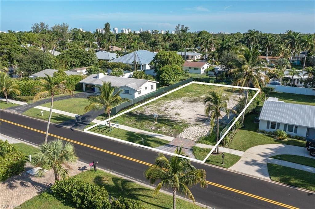 1257 22nd Ave N, Naples, FL 34103 Photo