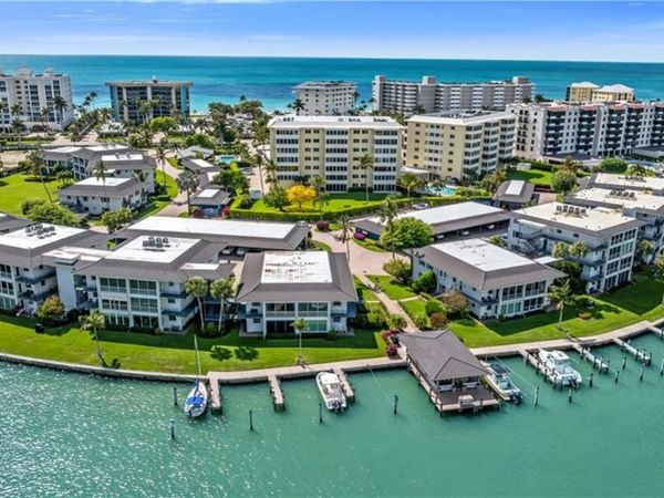 3400 Gulf Shore BLVD N, Unit J3, NAPLES, FL 34103