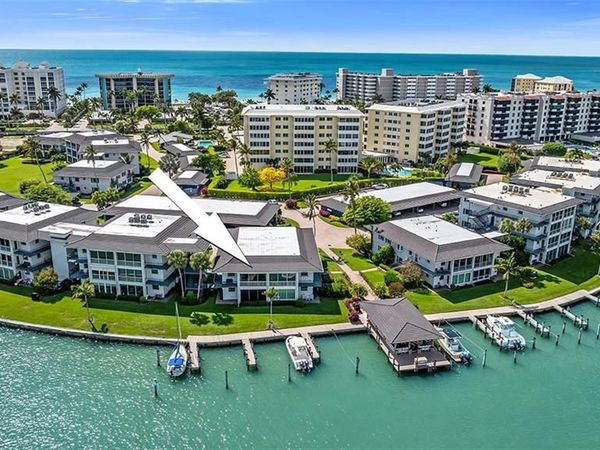 3400 Gulf Shore BLVD N, Unit J3, NAPLES, FL 34103