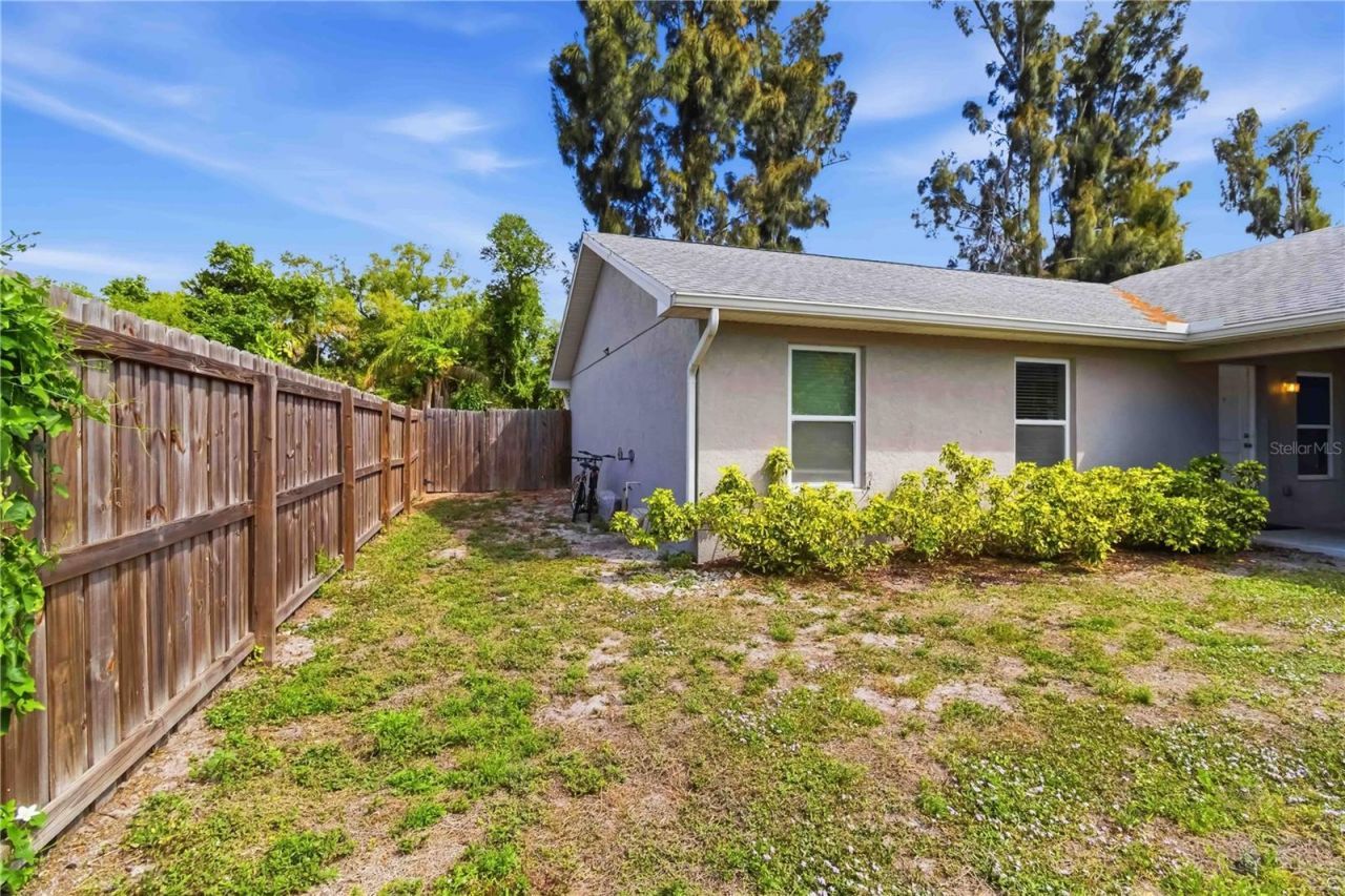 2311 54th Avenue Drive W, Bradenton, FL 34207 Photo