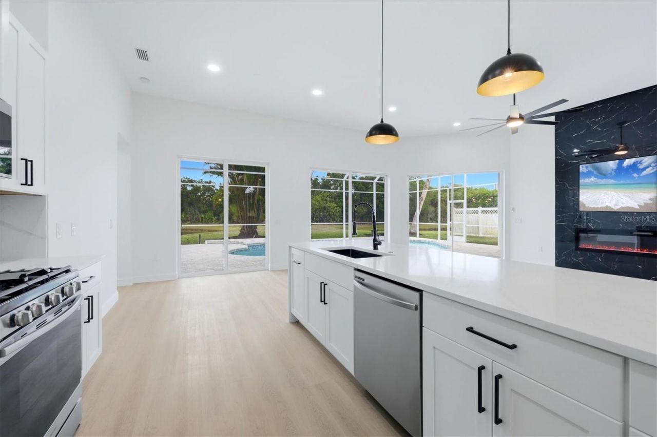 8115 Planters Knoll Terrace, Bradenton, FL 34201 Photo