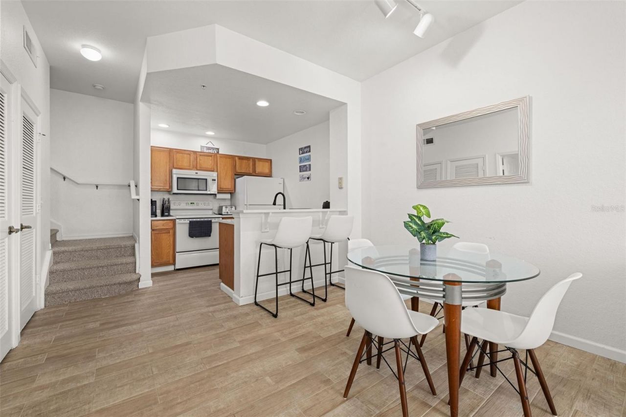 2250 San Vital Drive, Unit 105, Kissimmee, FL 34741 Photo