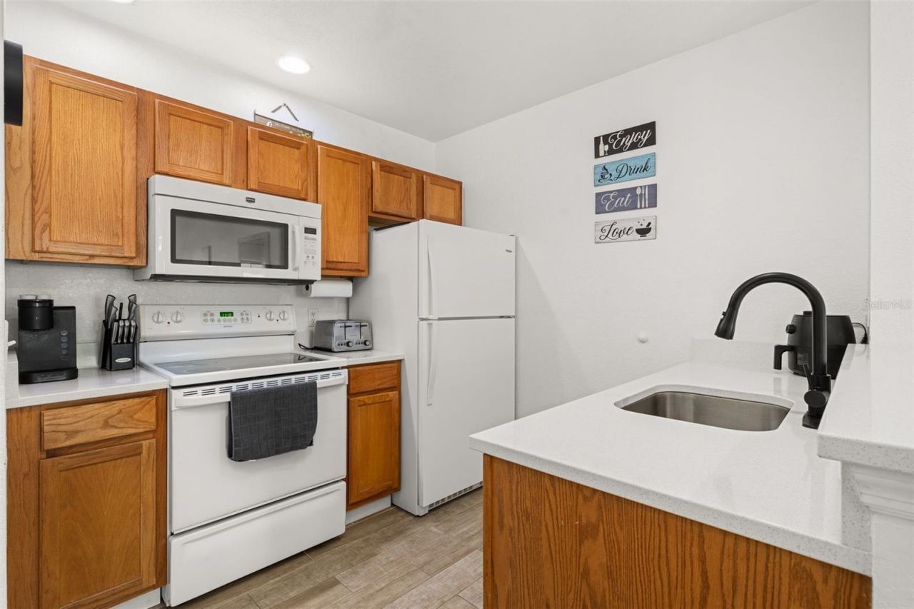 2250 San Vital Drive, Unit 105, Kissimmee, FL 34741 Photo