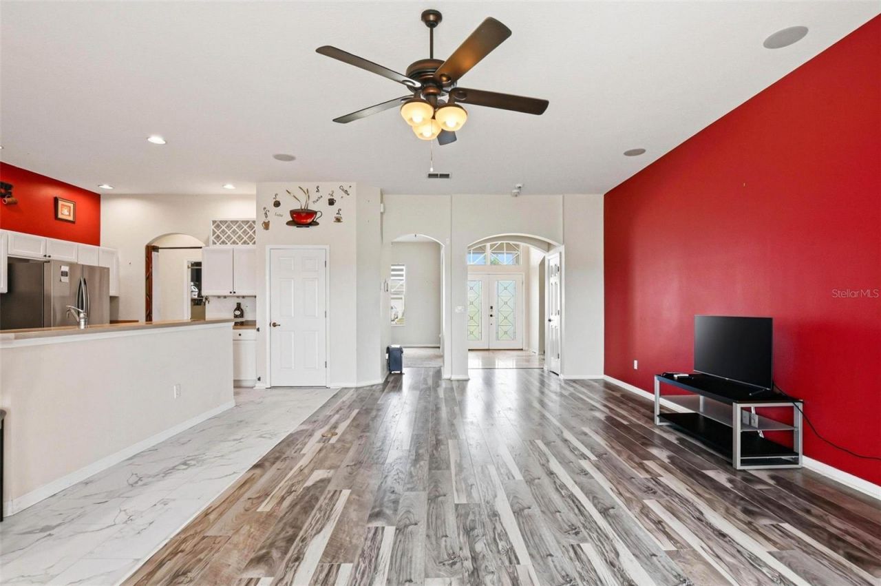 13706 Artesa Bell Drive , Riverview, FL 33579 Photo