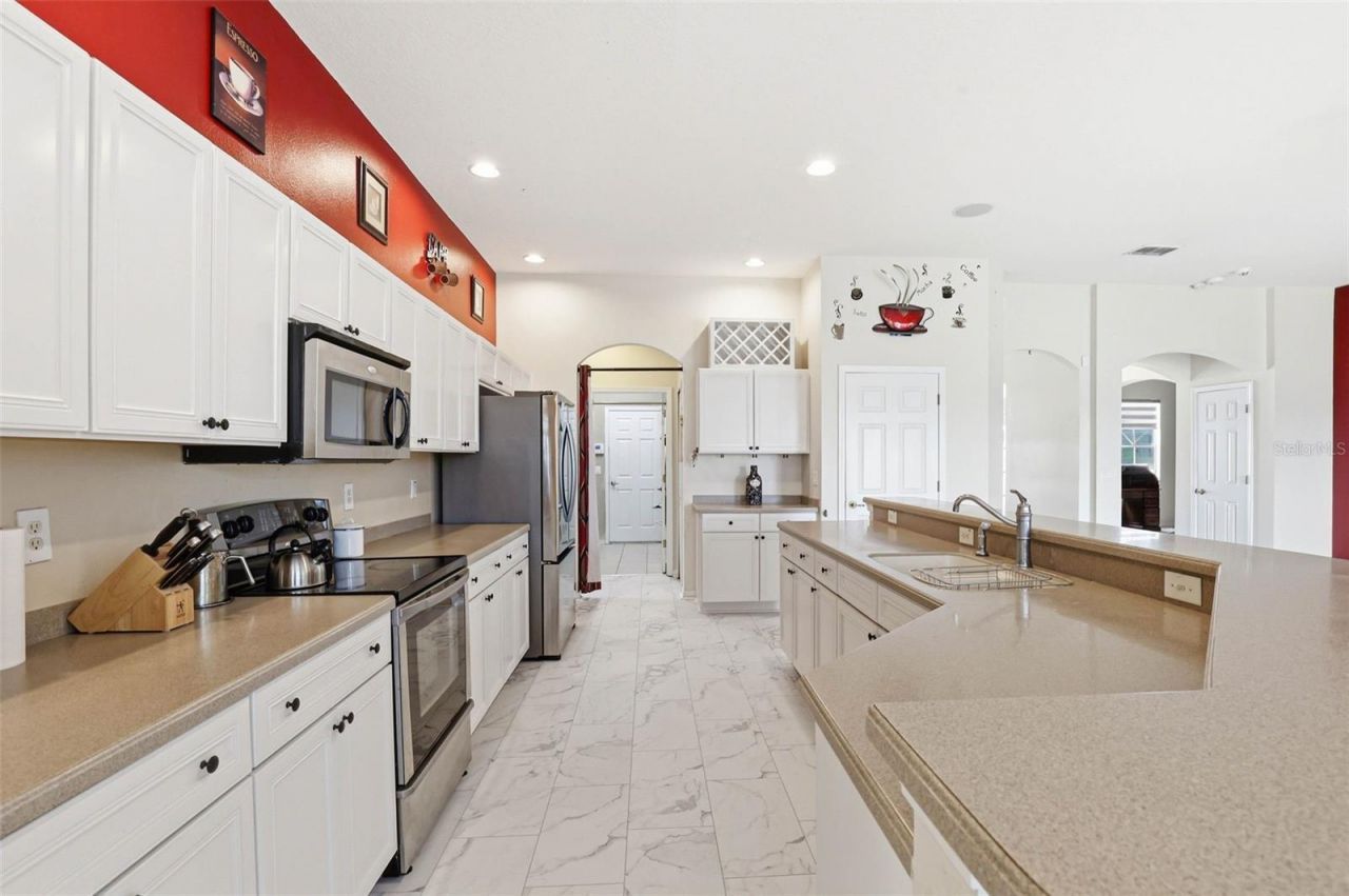 13706 Artesa Bell Drive , Riverview, FL 33579 Photo