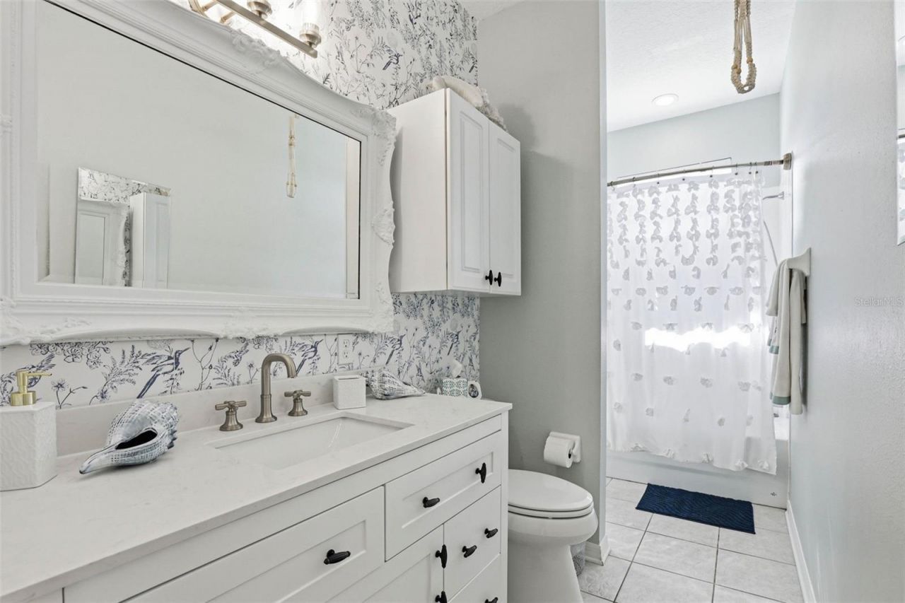 13706 Artesa Bell Drive , Riverview, FL 33579 Photo