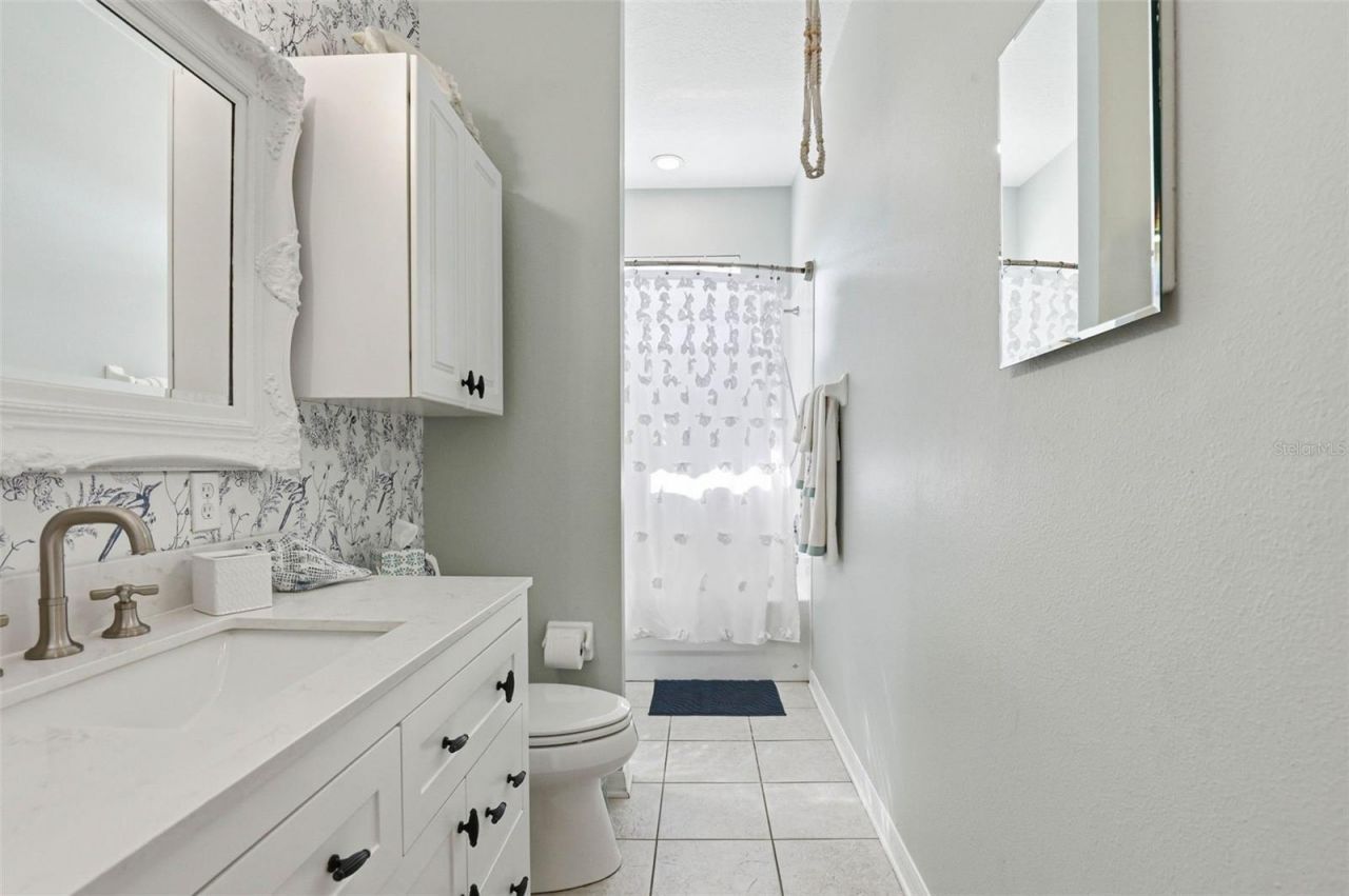 13706 Artesa Bell Drive , Riverview, FL 33579 Photo