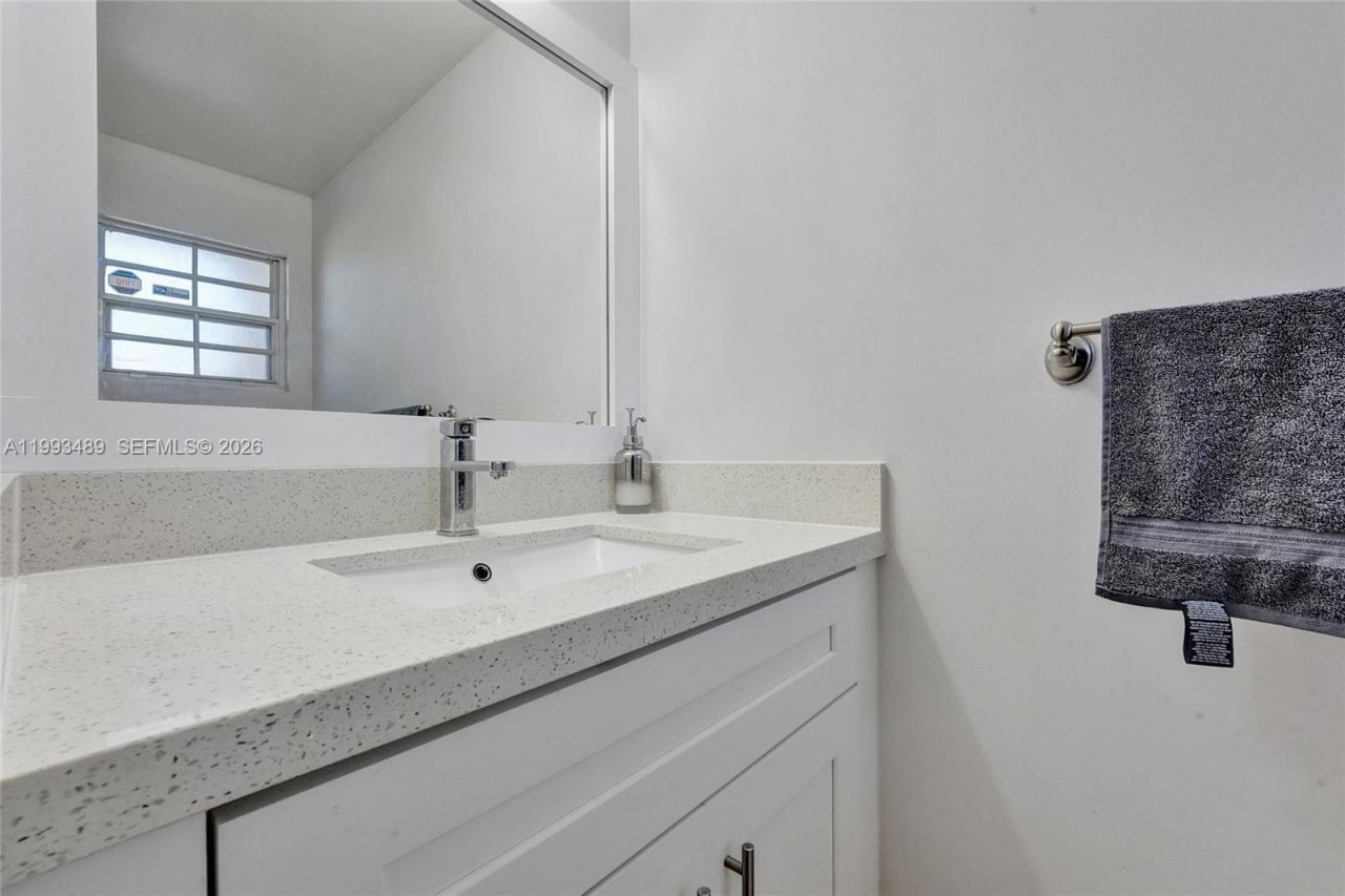 3592 NW 83rd Ln , Sunrise, FL 33351 Photo