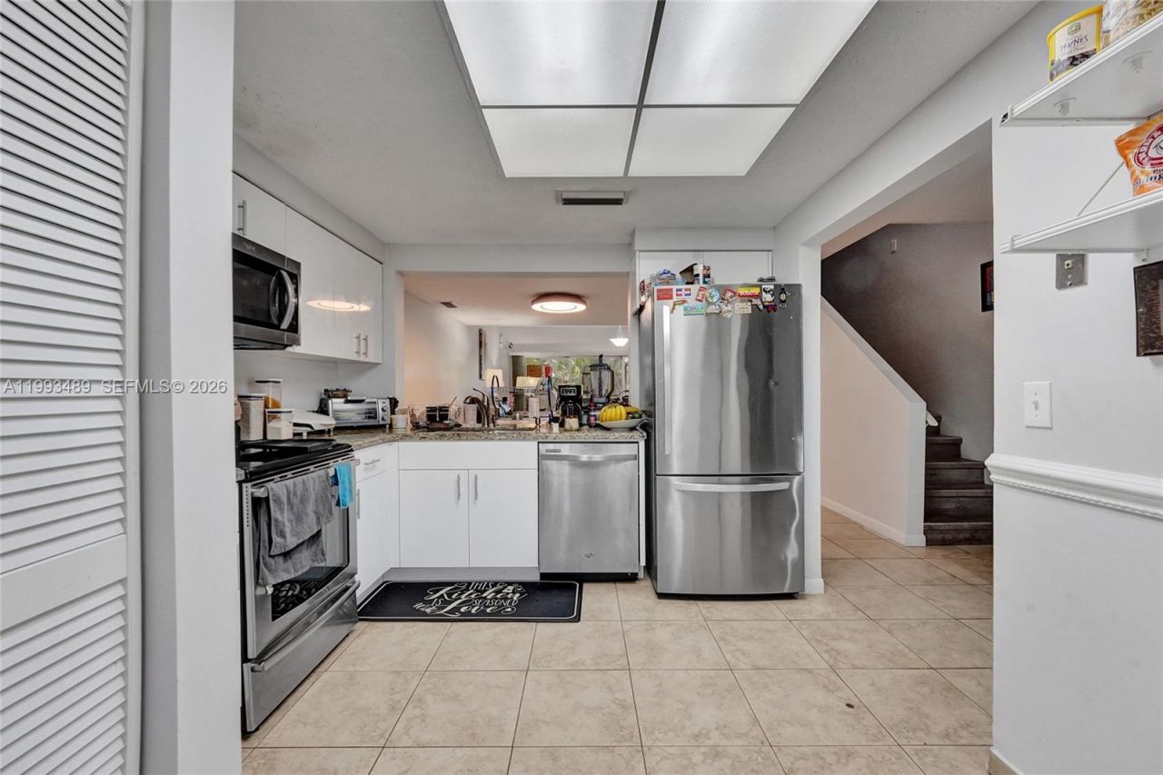 3592 NW 83rd Ln , Sunrise, FL 33351 Photo