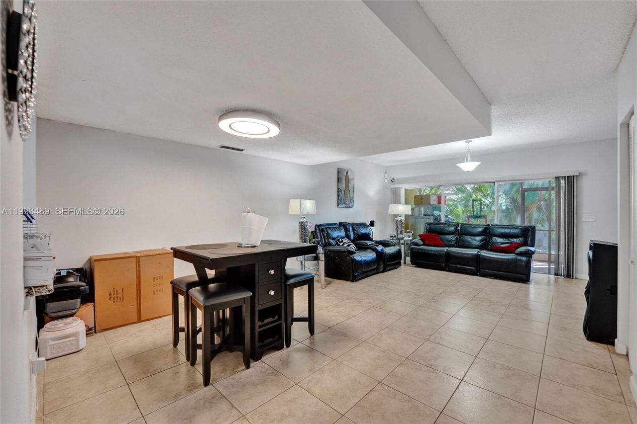 3592 NW 83rd Ln , Sunrise, FL 33351 Photo