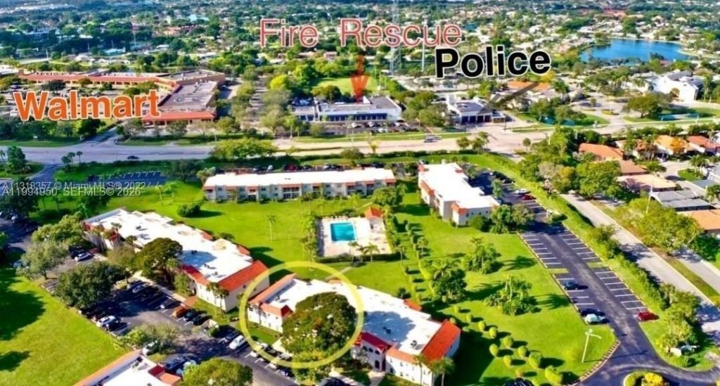 7435 Woodmont Ter , Unit 202, Tamarac, FL 33321 Photo