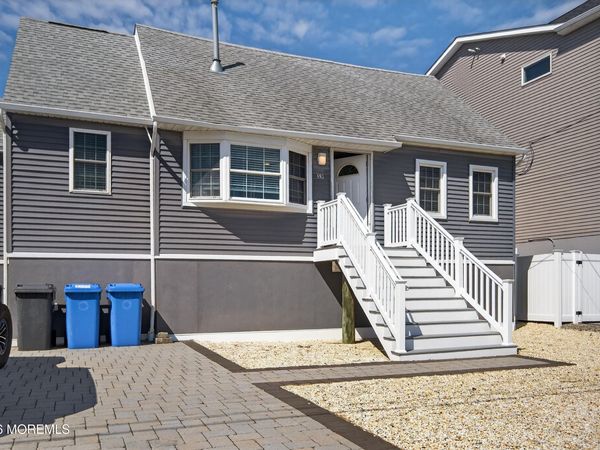 59 Jeffrey Drive, Manahawkin, NJ 08050