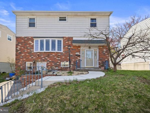 1966 KING ARTHUR ROAD, PHILADELPHIA, PA 19116