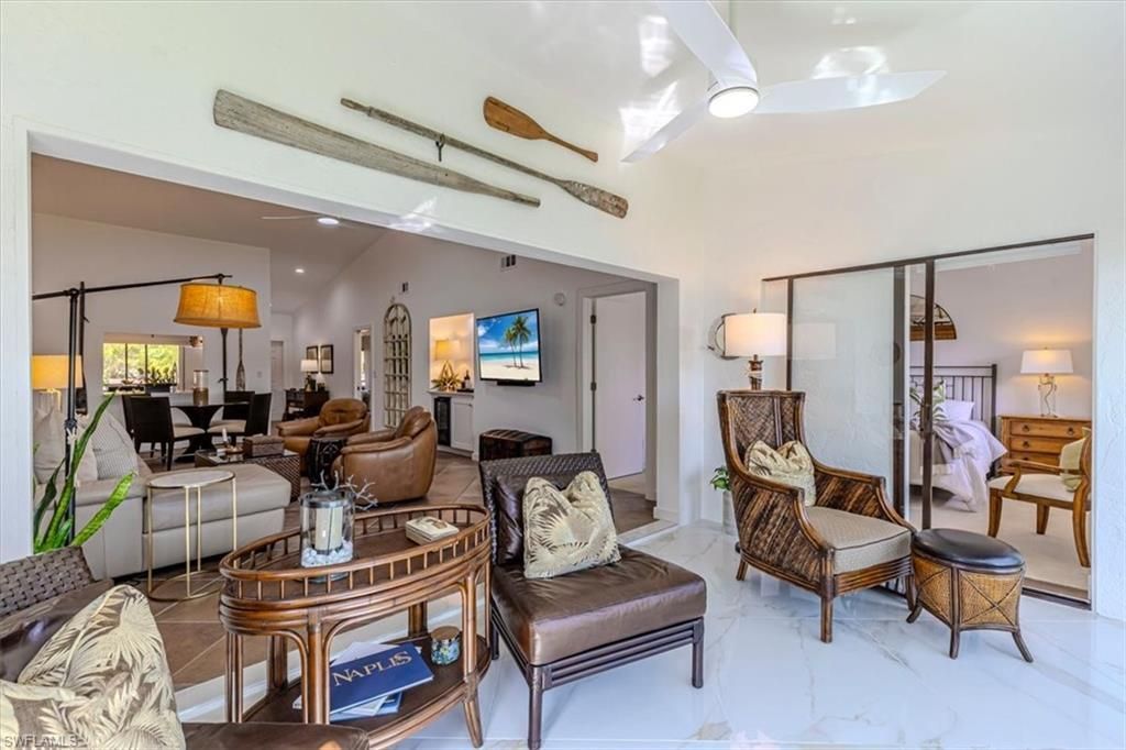 15450 Cedarwood Ln, Unit 202, Naples, FL 34110 Photo
