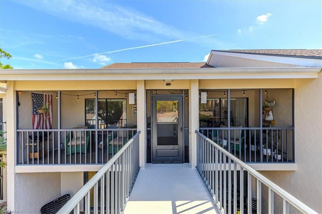 15450 Cedarwood Ln, Unit 202, Naples, FL 34110 Photo