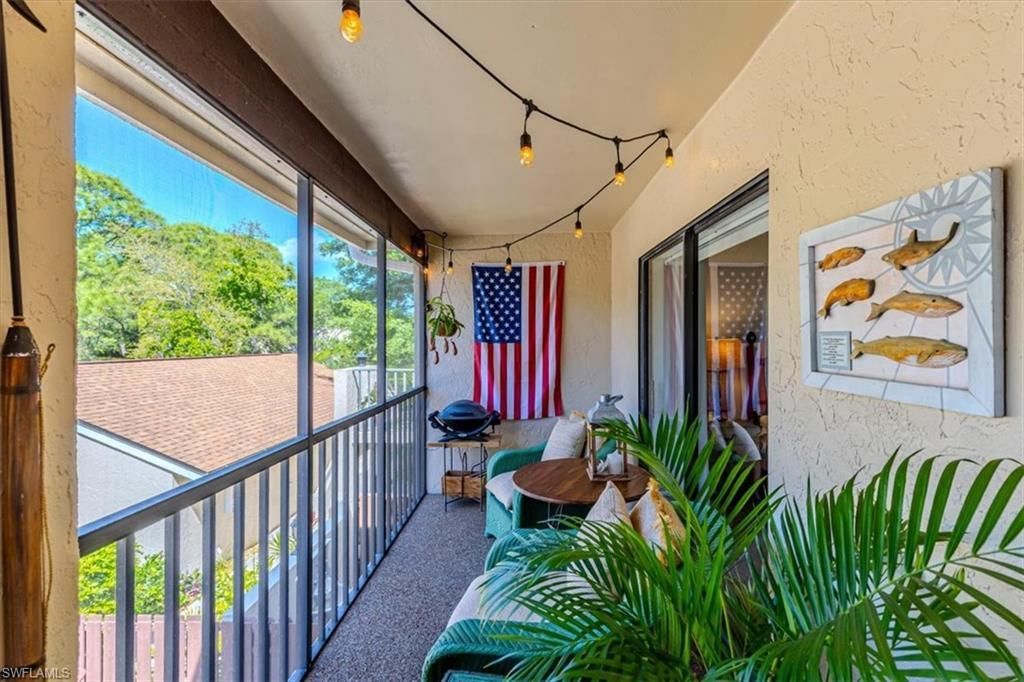 15450 Cedarwood Ln, Unit 202, Naples, FL 34110 Photo