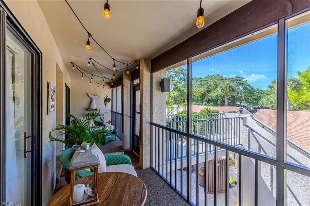 15450 Cedarwood Ln, Unit 202, Naples, FL 34110 Photo