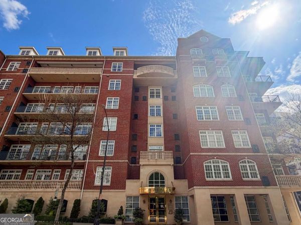 77 Peachtree Place NE, Unit 201, Atlanta, GA 30309