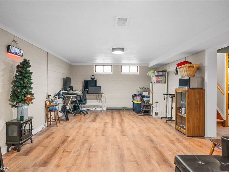 5234 Erwin Street , Maple Heights, OH 44137 Photo 28