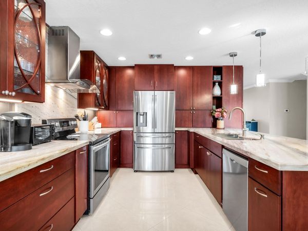 3250 Lakeview Boulevard, Delray Beach, FL 33445