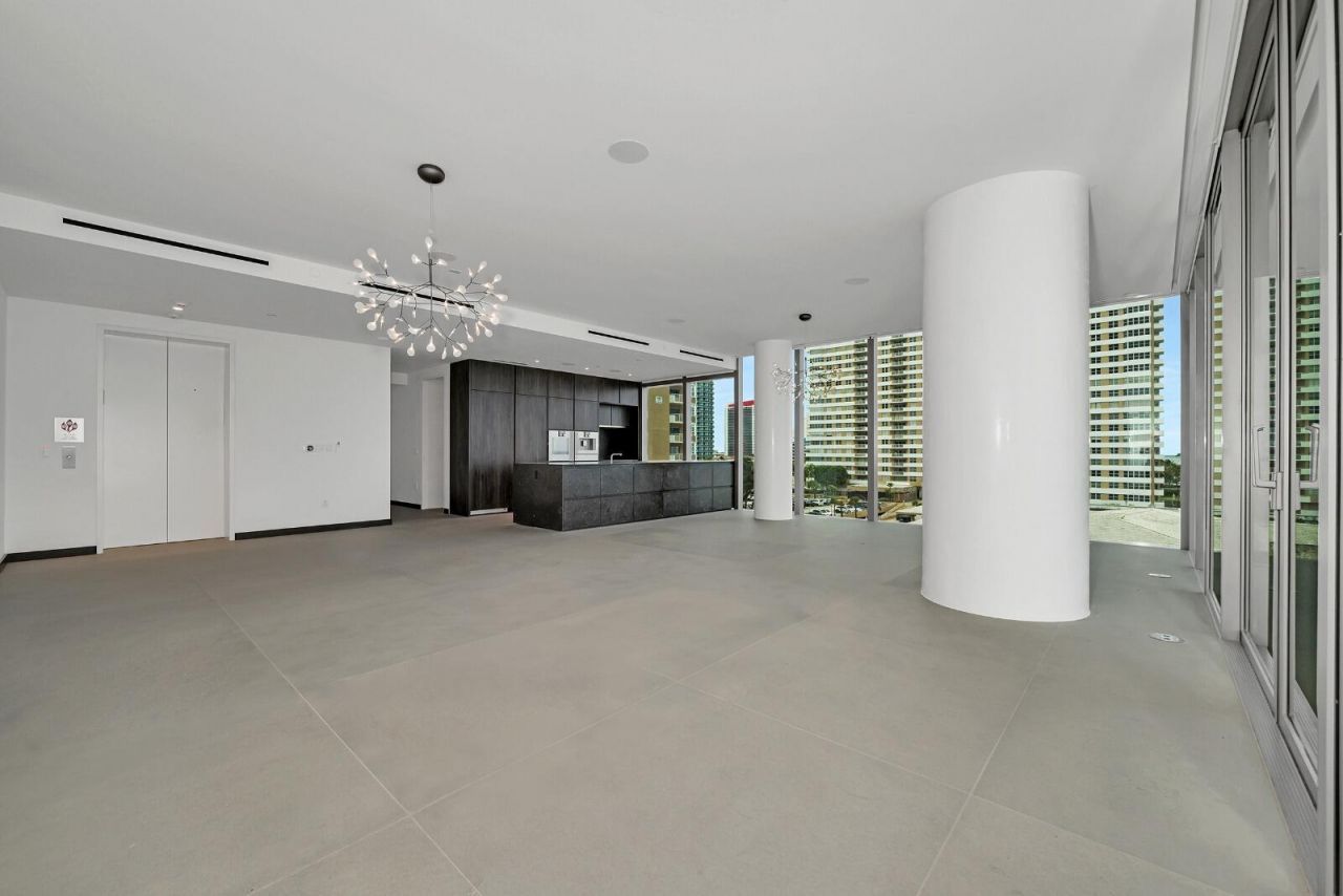 2000 S Ocean Drive Se, Unit 5a, Hallandale Beach, FL 33009 Photo