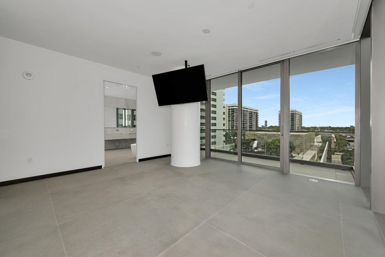 2000 S Ocean Drive Se, Unit 5a, Hallandale Beach, FL 33009 Photo