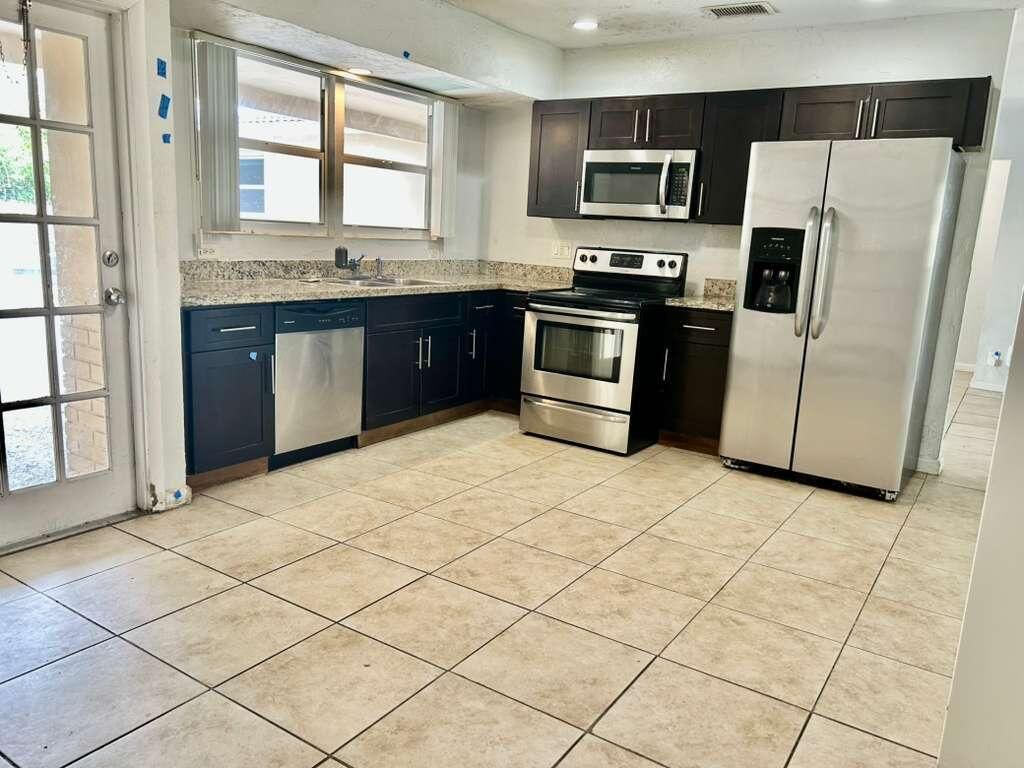 4913 Mckinley Street, Hollywood, FL 33021 Photo