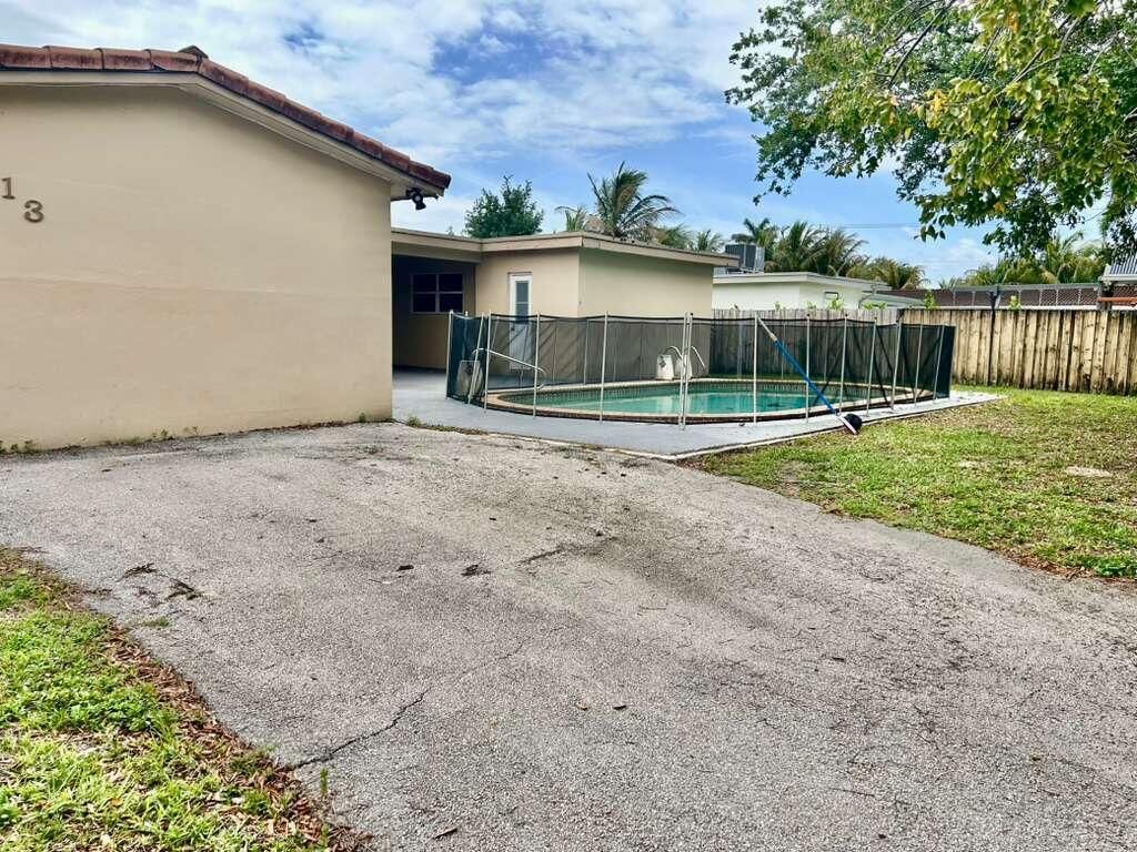 4913 Mckinley Street, Hollywood, FL 33021 Photo