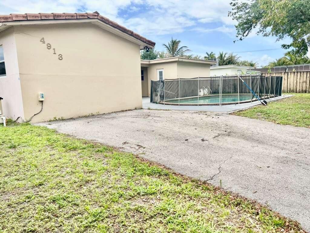 4913 Mckinley Street, Hollywood, FL 33021 Photo
