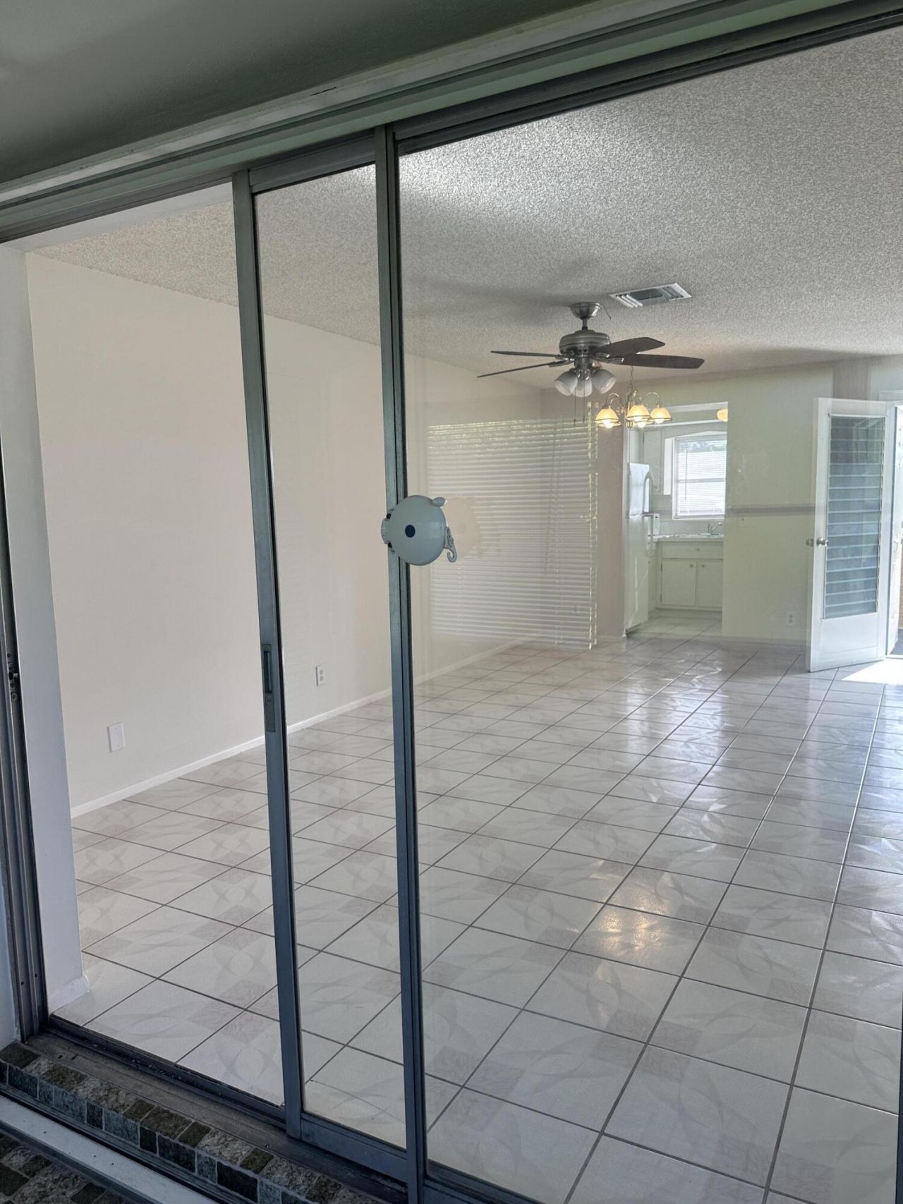 2911 W Ashley Dr Drive W, Unit J, West Palm Beach, FL 33415 Photo