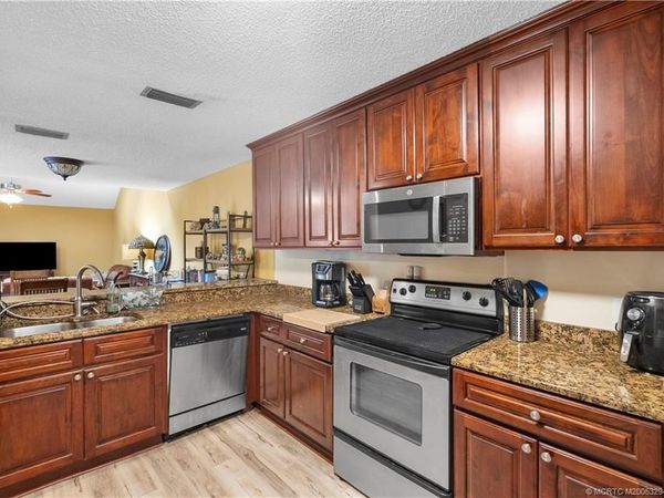 1100 SE Mitchell Avenue, Unit 101, Port St Lucie, FL 34952