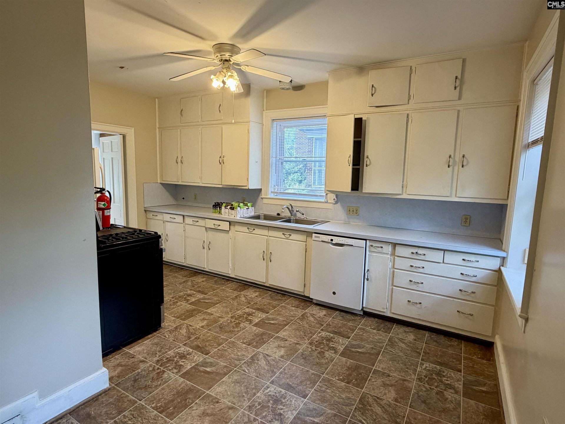 1005 Wildwood Avenue  Photo 4