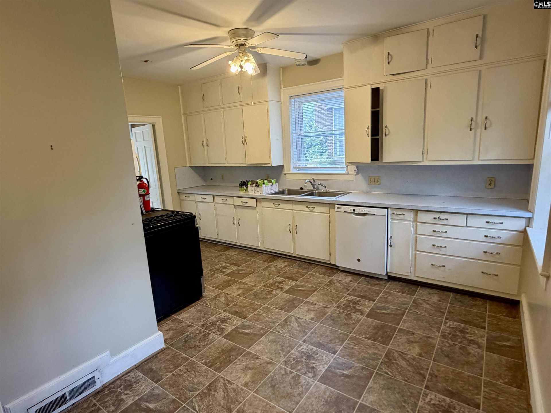 1005 Wildwood Avenue  Photo 6