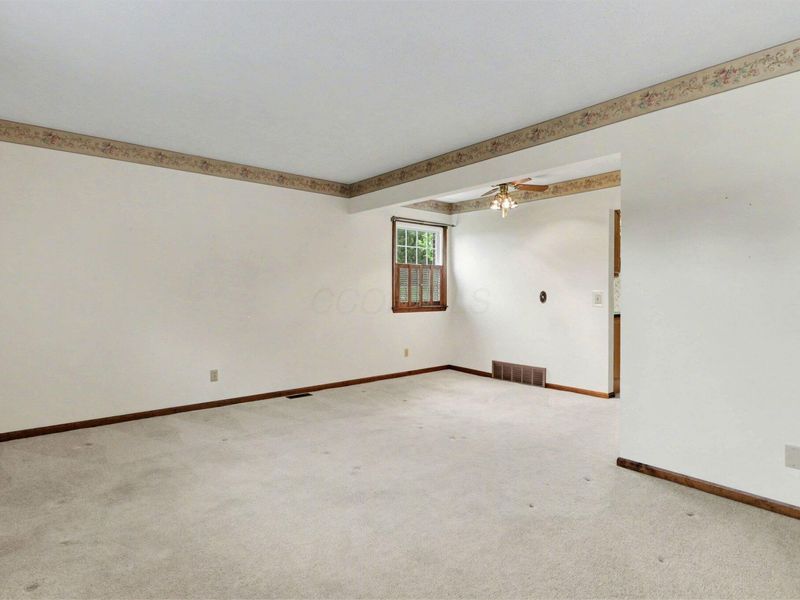 23624 Parker Court, Circleville, OH 43113 Photo 8