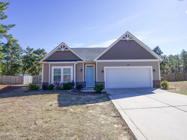 3025 Dana Lane, Aberdeen, NC 28315