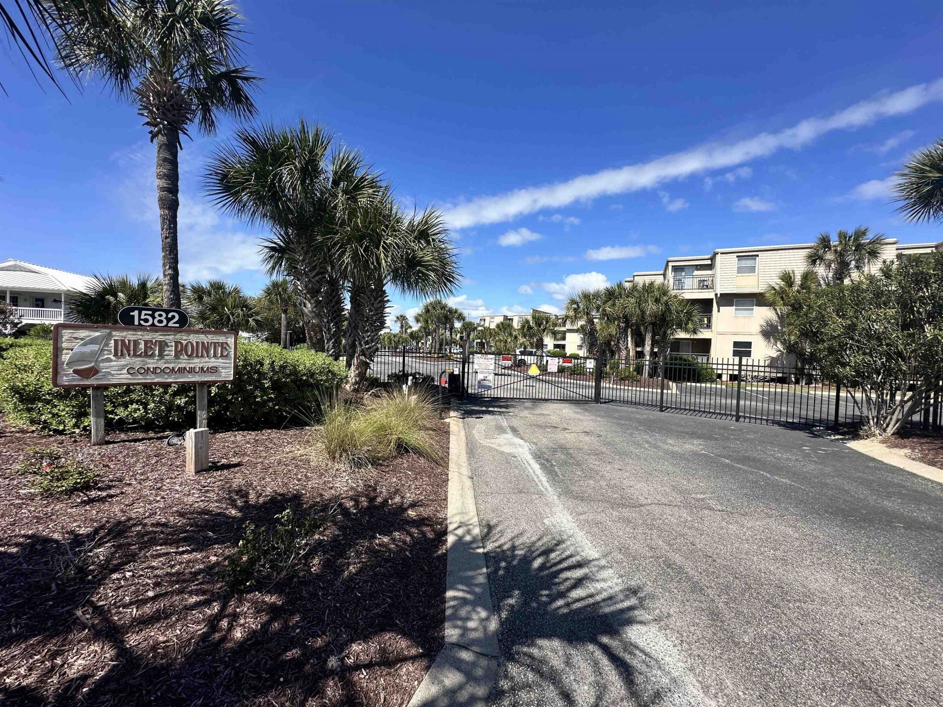 1582 S Waccamaw Dr. Photo 27