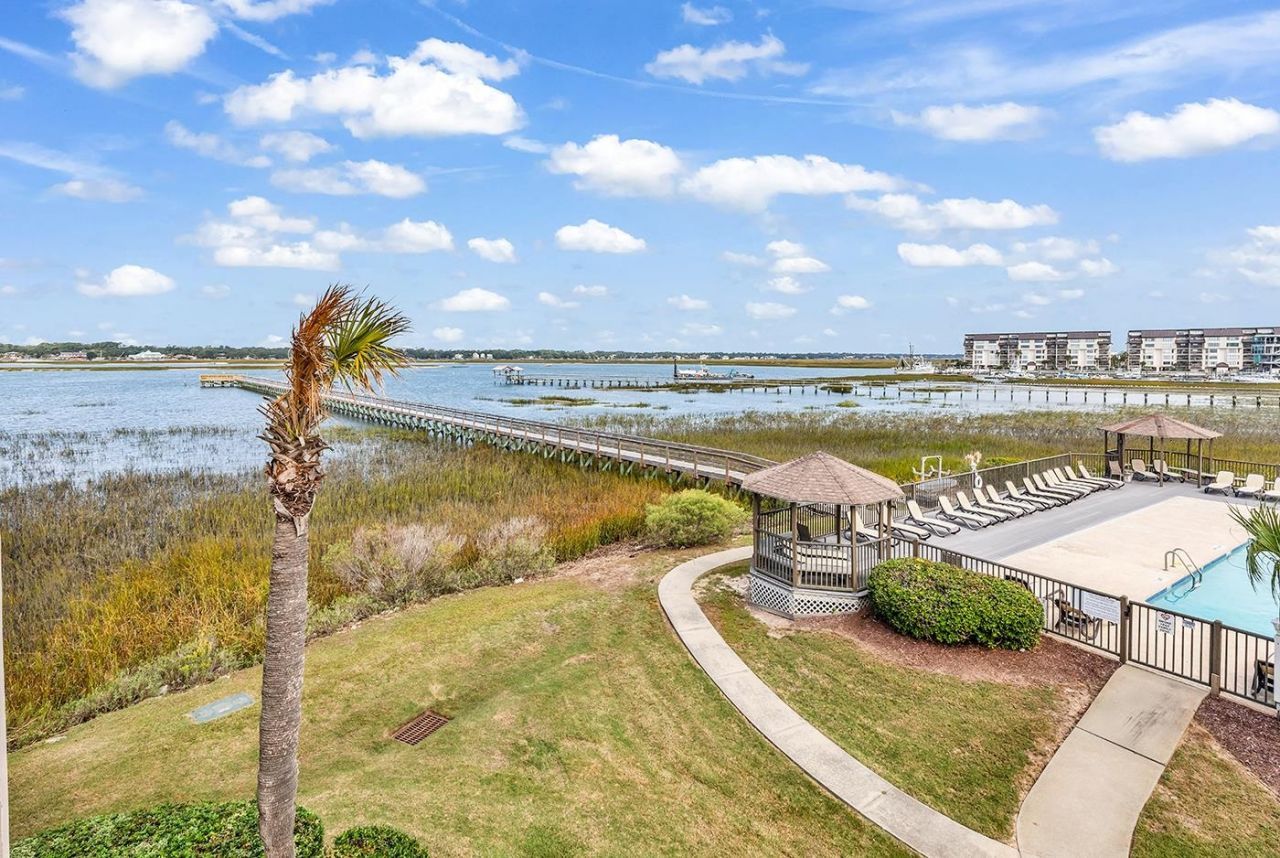 1582 S Waccamaw Dr. Photo 32