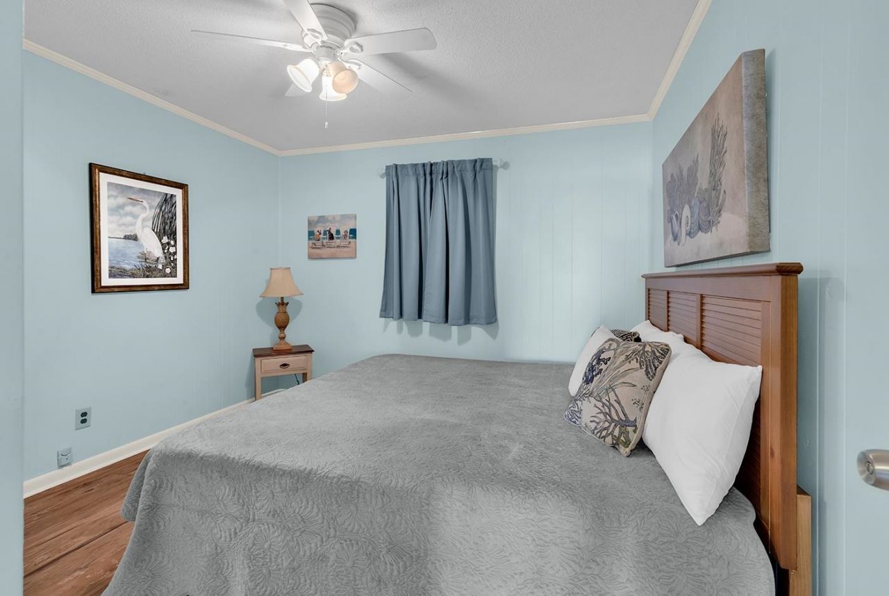 1582 S Waccamaw Dr. Photo 6