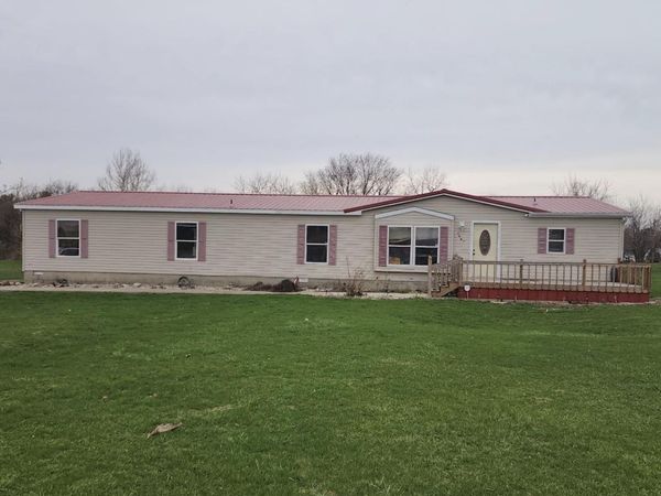 108 W South Street, Goodland, IN 47948
