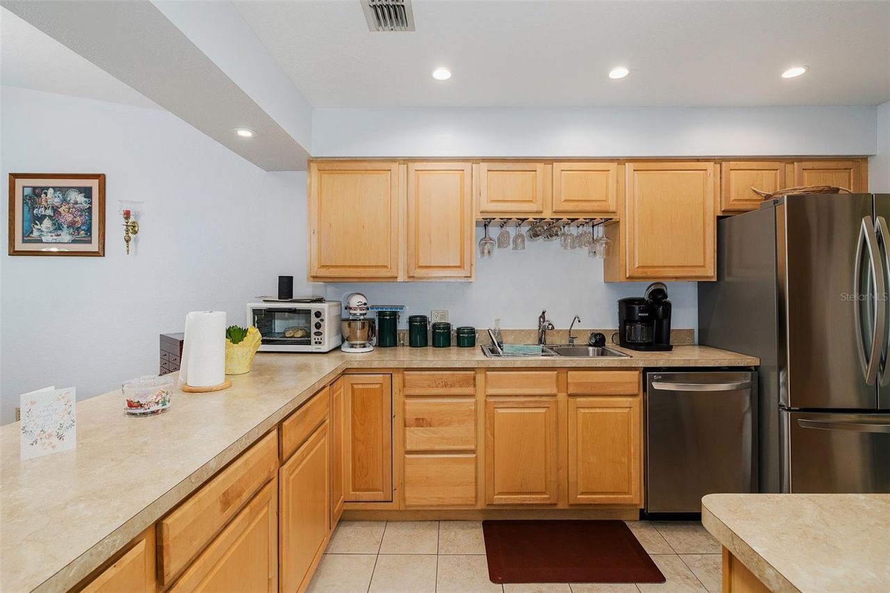 7834 Radcliffe Circle , Port Richey, FL 34668 Photo