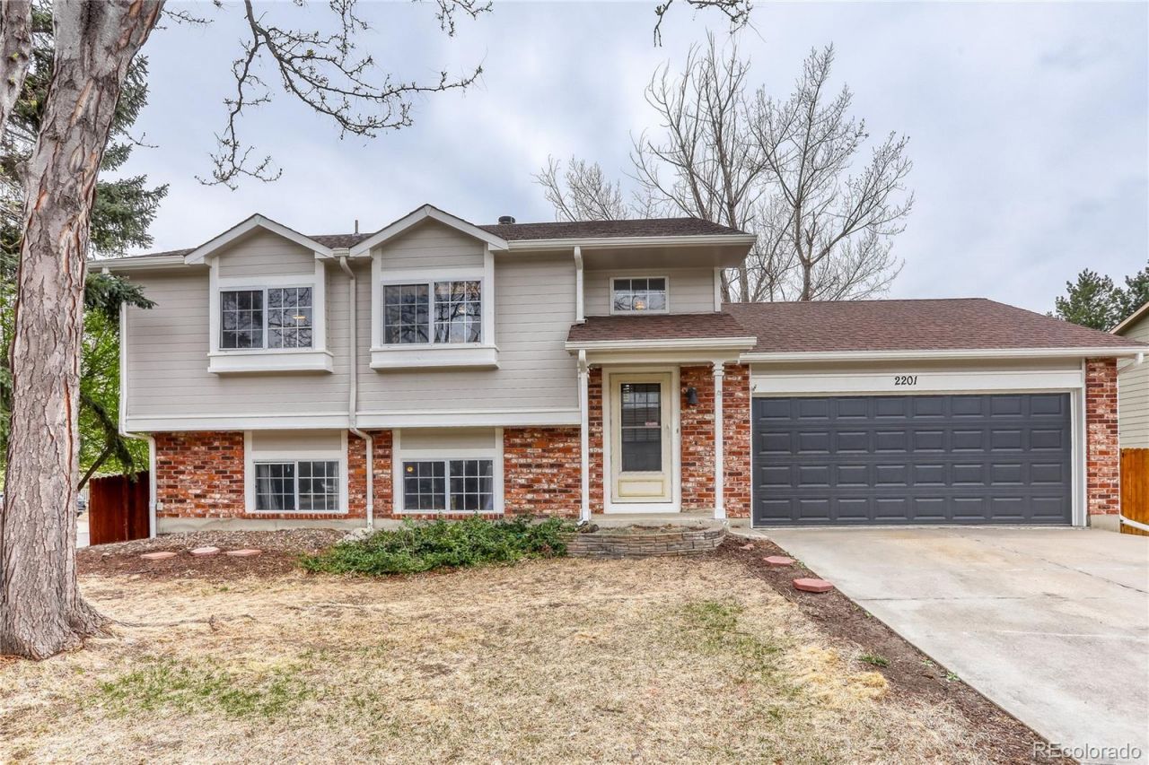 2201 22nd Avenue, Longmont, CO 80501 Main Photo